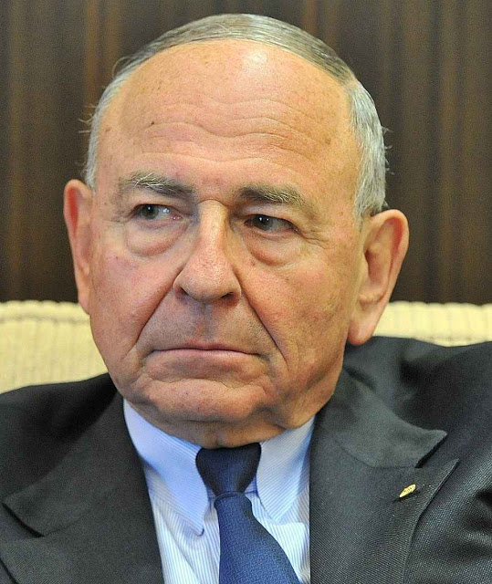 Maurice Newman: políticos ambientalistas parecem com “antigos sacerdotes pagãos invocando falsos deuses”.