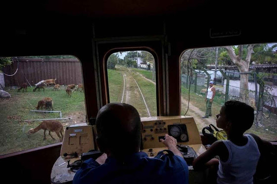 Cuba de trem é a experiência da miséria ao vivo.