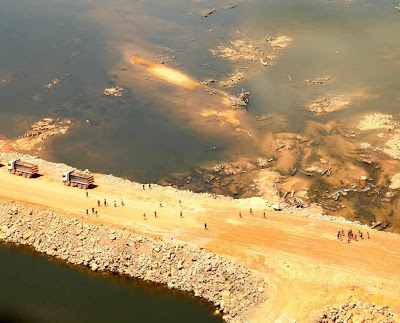 Alguns escassos ativistas perturbam obras em Belo Monte