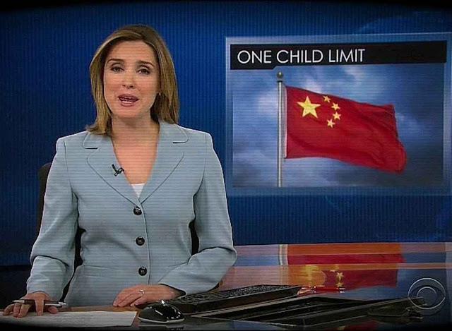 A China implantou o regime forçado do "filho único" para conter a população. Hoje está ameaçada por falta de mão de obra que sustente o país.